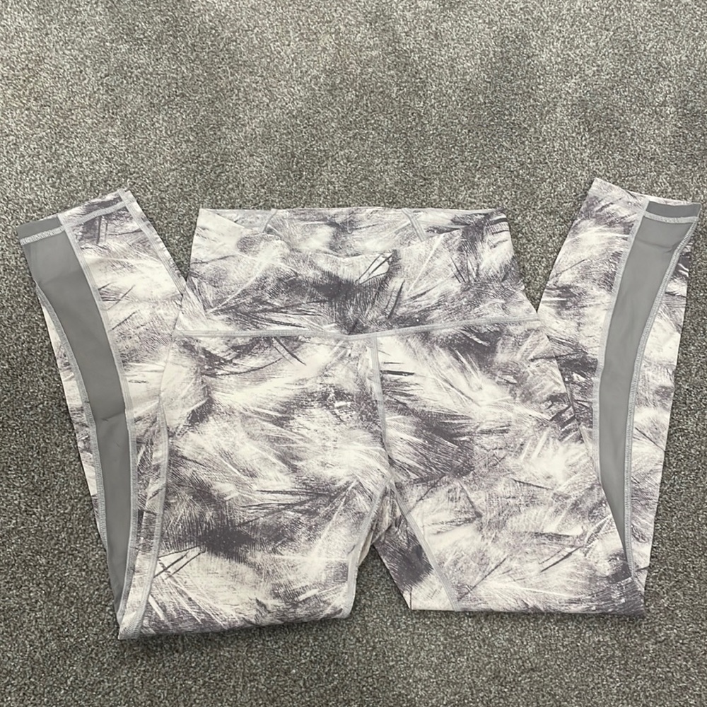 White and Grey Lululemon Leggings